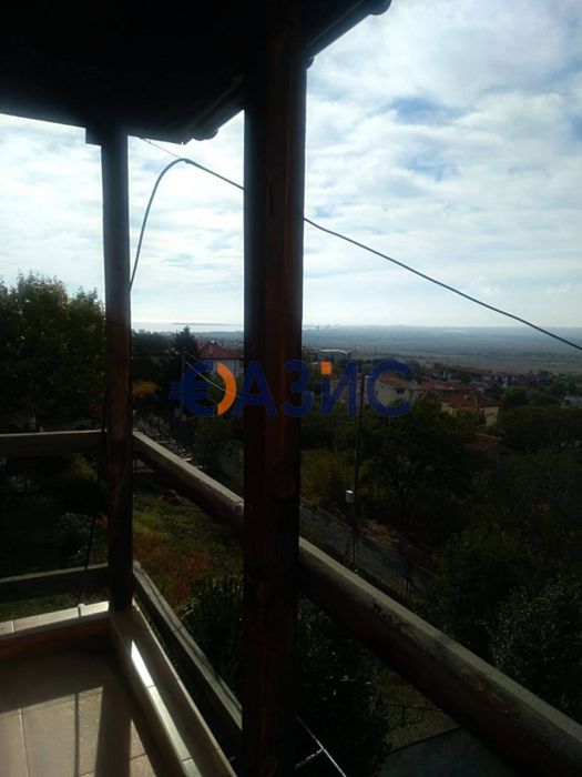 4-етажна къща с басейн в Чолакова Чешма, Кошарица, България, 936 кв м,