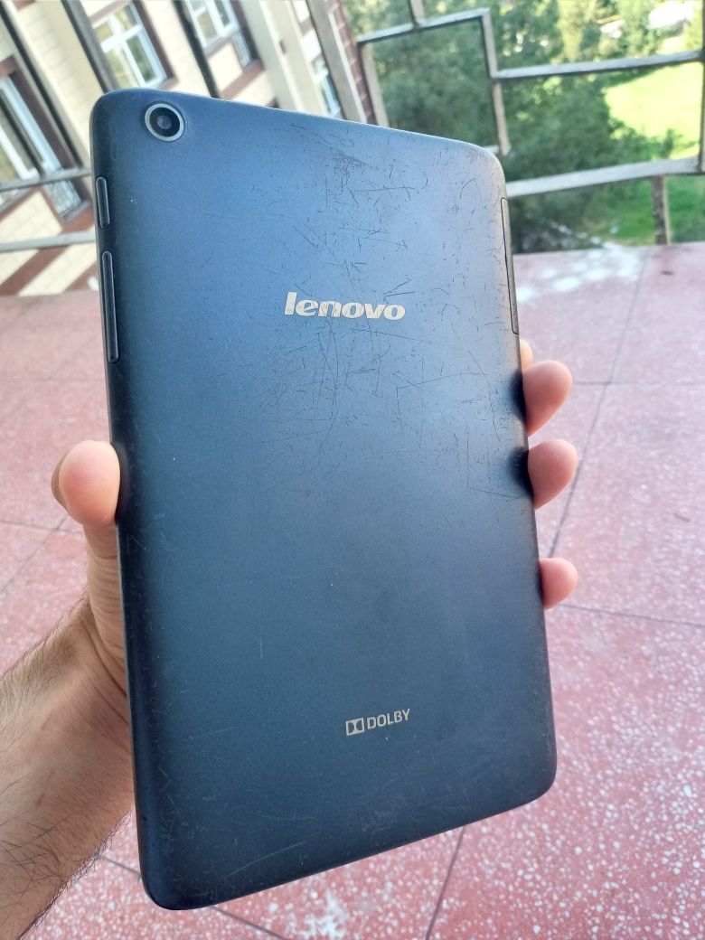 PLANSHET Lenovo A5500-H sotiladi