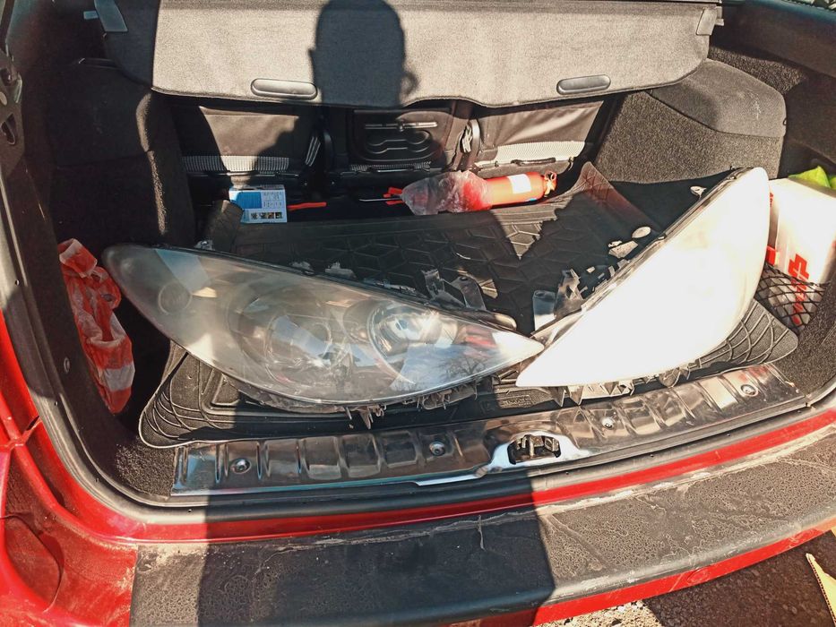 Peugeot 307 2006 фарове