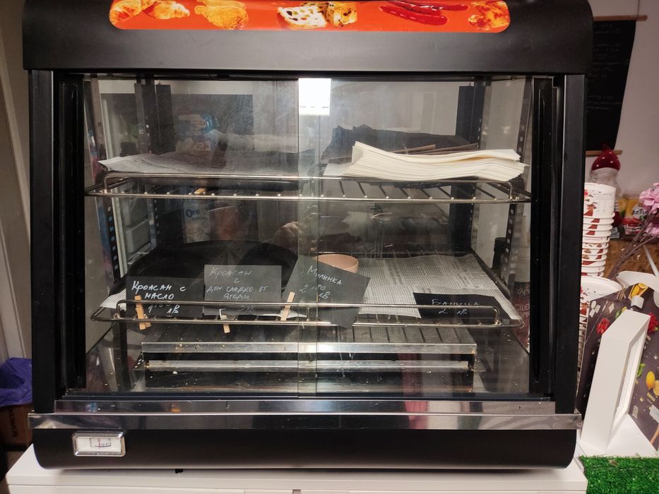 Търговска подгряваща витрина