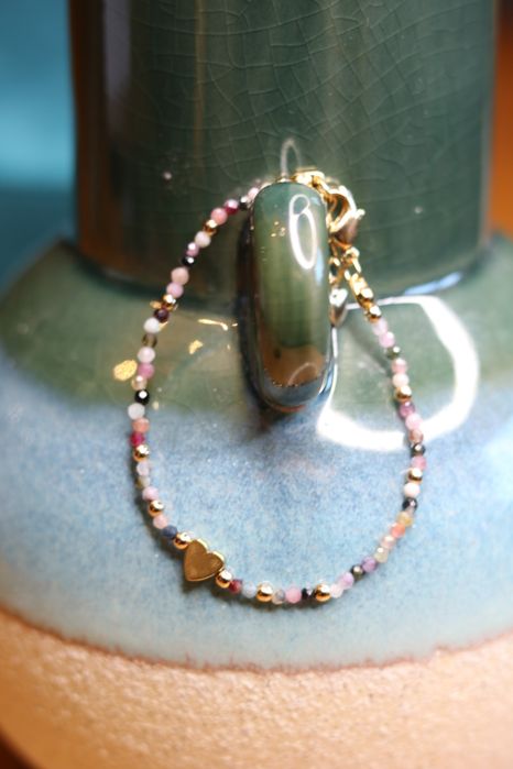 Колиета и гривни с перли и ест.камъни