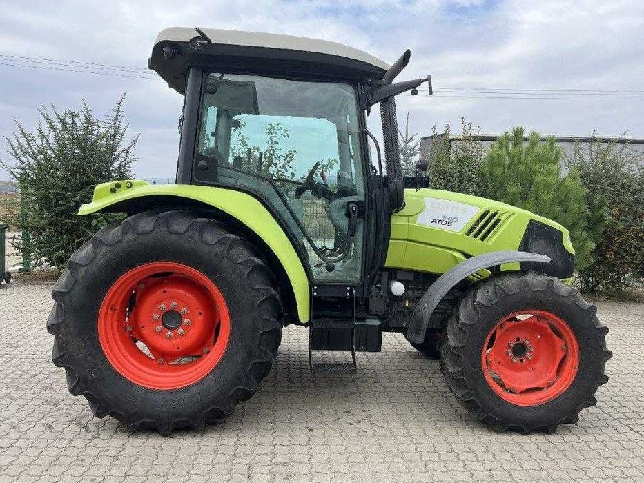 Tractor CLAAS ATOS 340