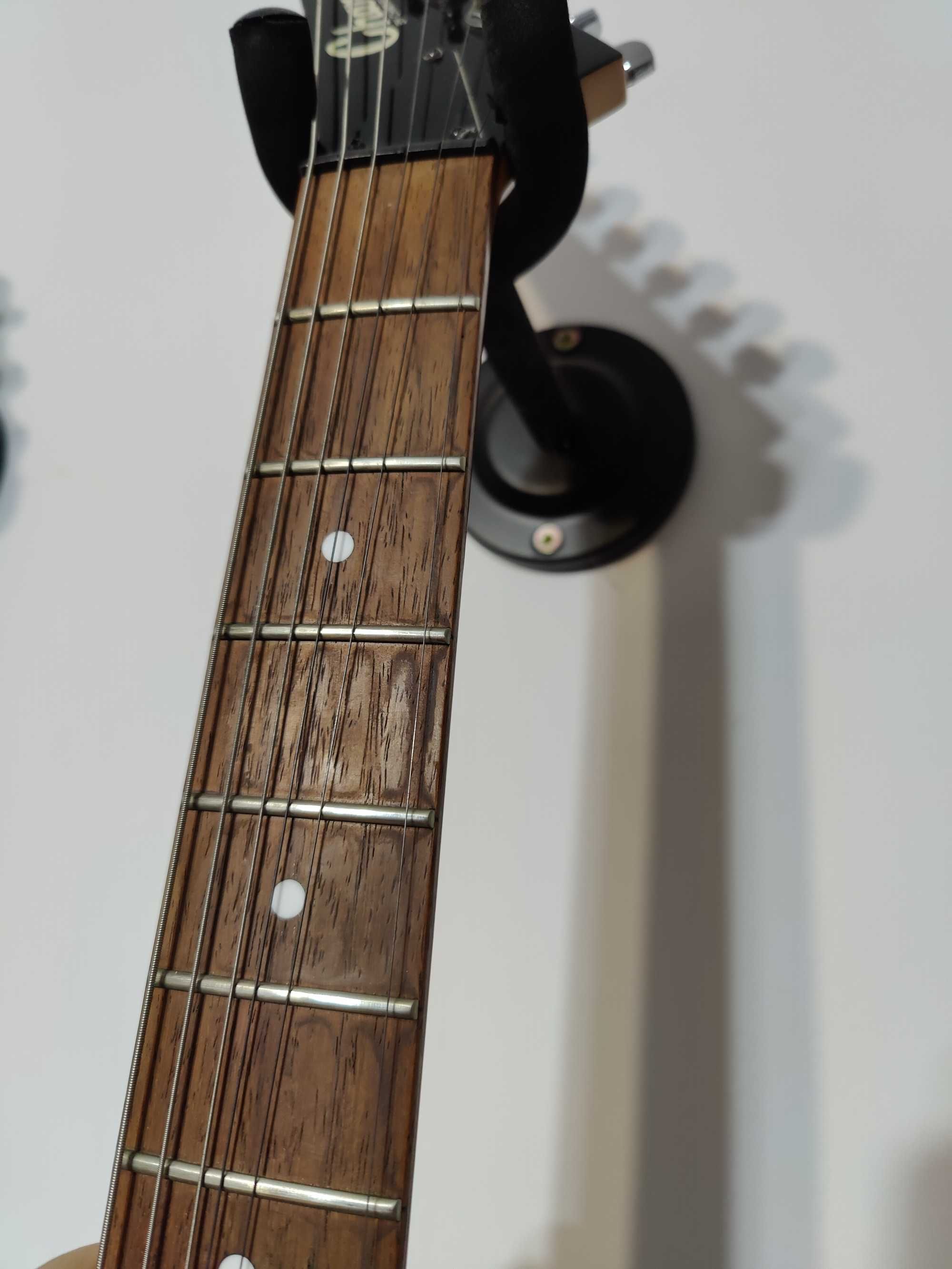 Chitara Charvette by Charvel, made in Japan