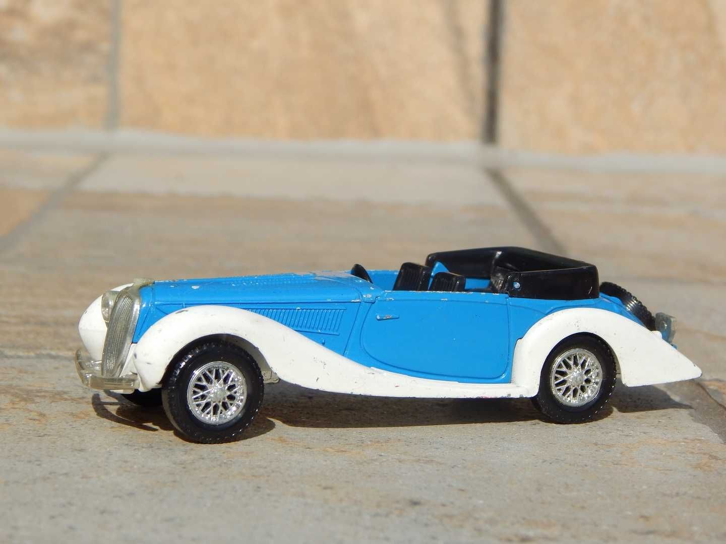 Macheta auto epoca Delahaye 135M 1939 Solido 1:43 cu lipsuri