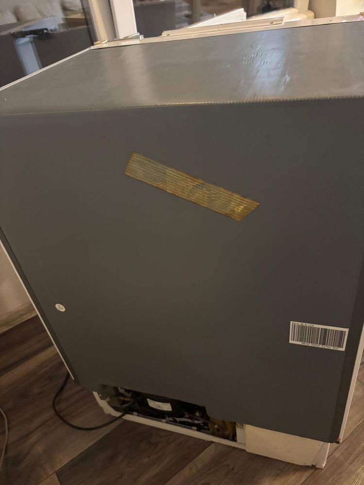 Вграден хладилник Crown BGN 860 C