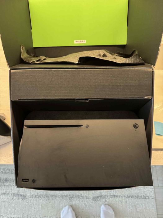 Xbox Series X Пълен Комплект