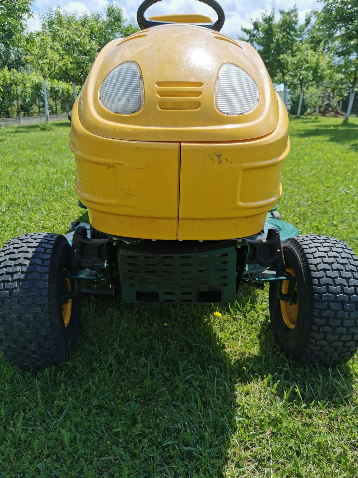 Vând tractoras mtd