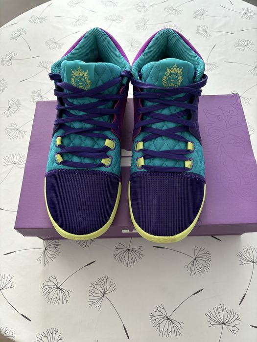NIKE LEBRON WITNESS 8 FIELD PURPLE мъжки маратонки 43 рр