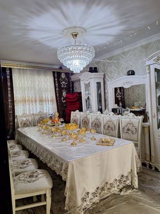 Kvartira sotiladi 3 xona 72kv