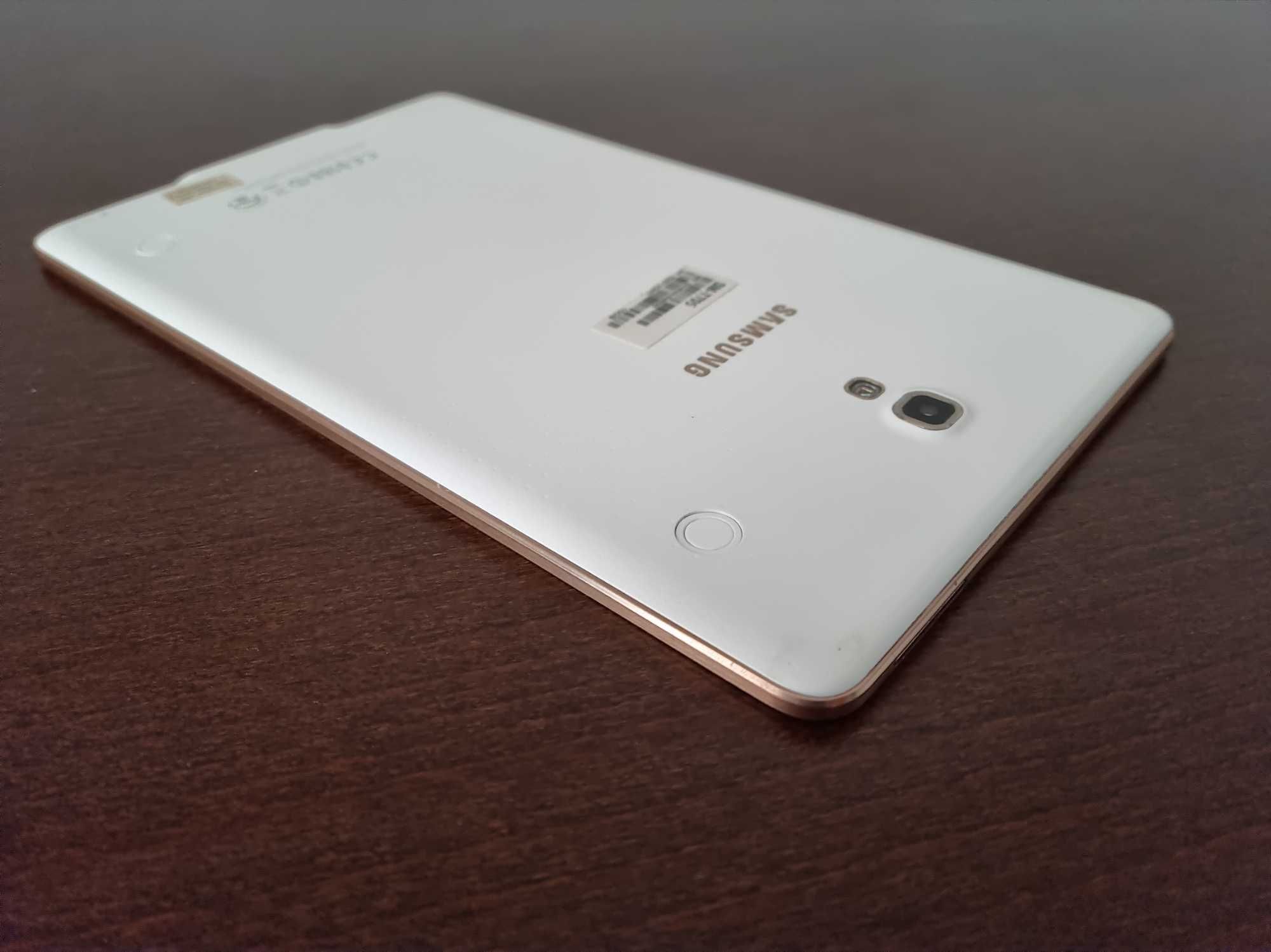 Samsung Galaxy Tab S SM-T705 (acumulator nou) + Case