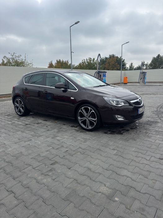 OpelAstra J 2012