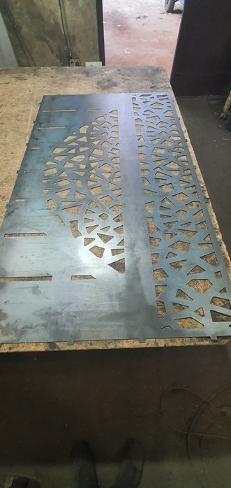 Decupare tablă traforată CNC – modele personalizate