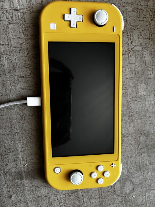 Продам nintendo switch lite