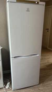 Холодильник Indesit SB167