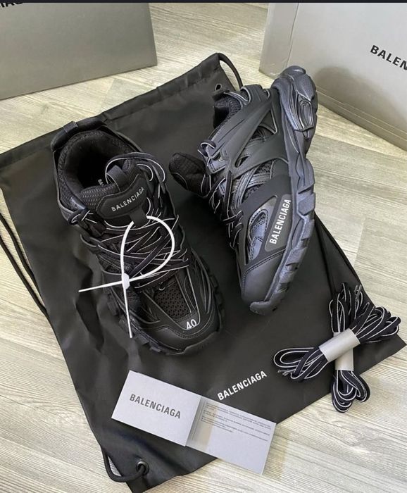 Balenciaga  track 44 размер