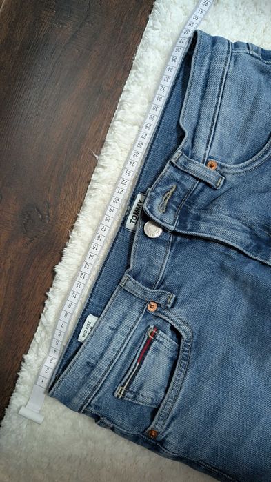 Дрехи Tommy Hilfiger