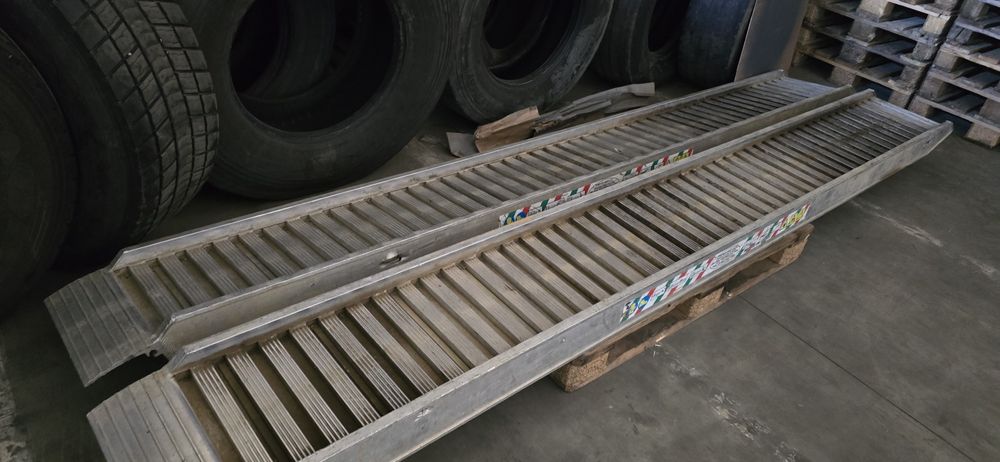 Miniexcavator Bobcat 328