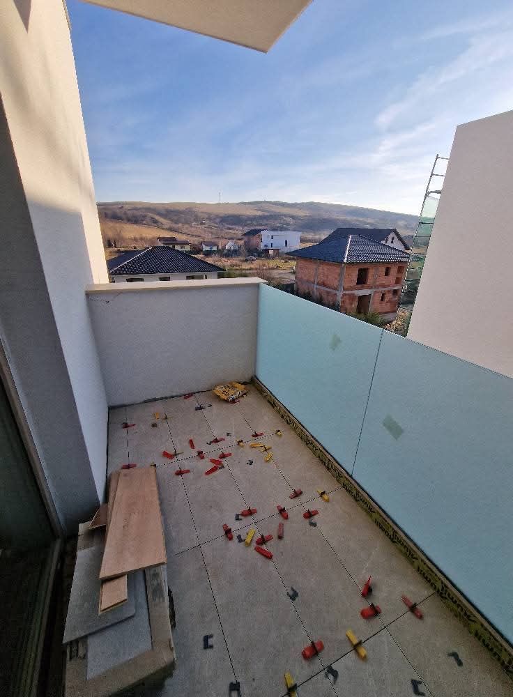 Apartament de vanzare 3 camere Zavoaie