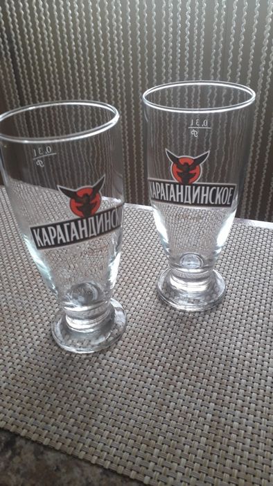 Бокалы для пива .