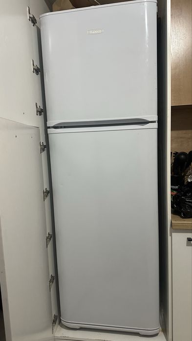 Холодильник не рабочий 10 000тг