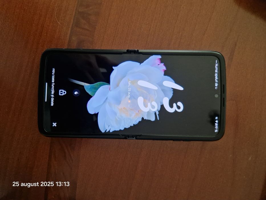 Motorola Razr 2022,  în garanție