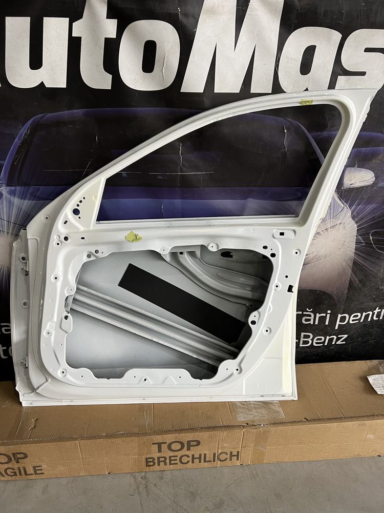 Usa fata dr Mercedes C class W206 A2067206200