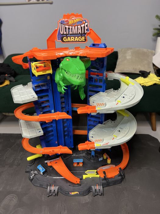 Hot Wheels Ultimate Garage