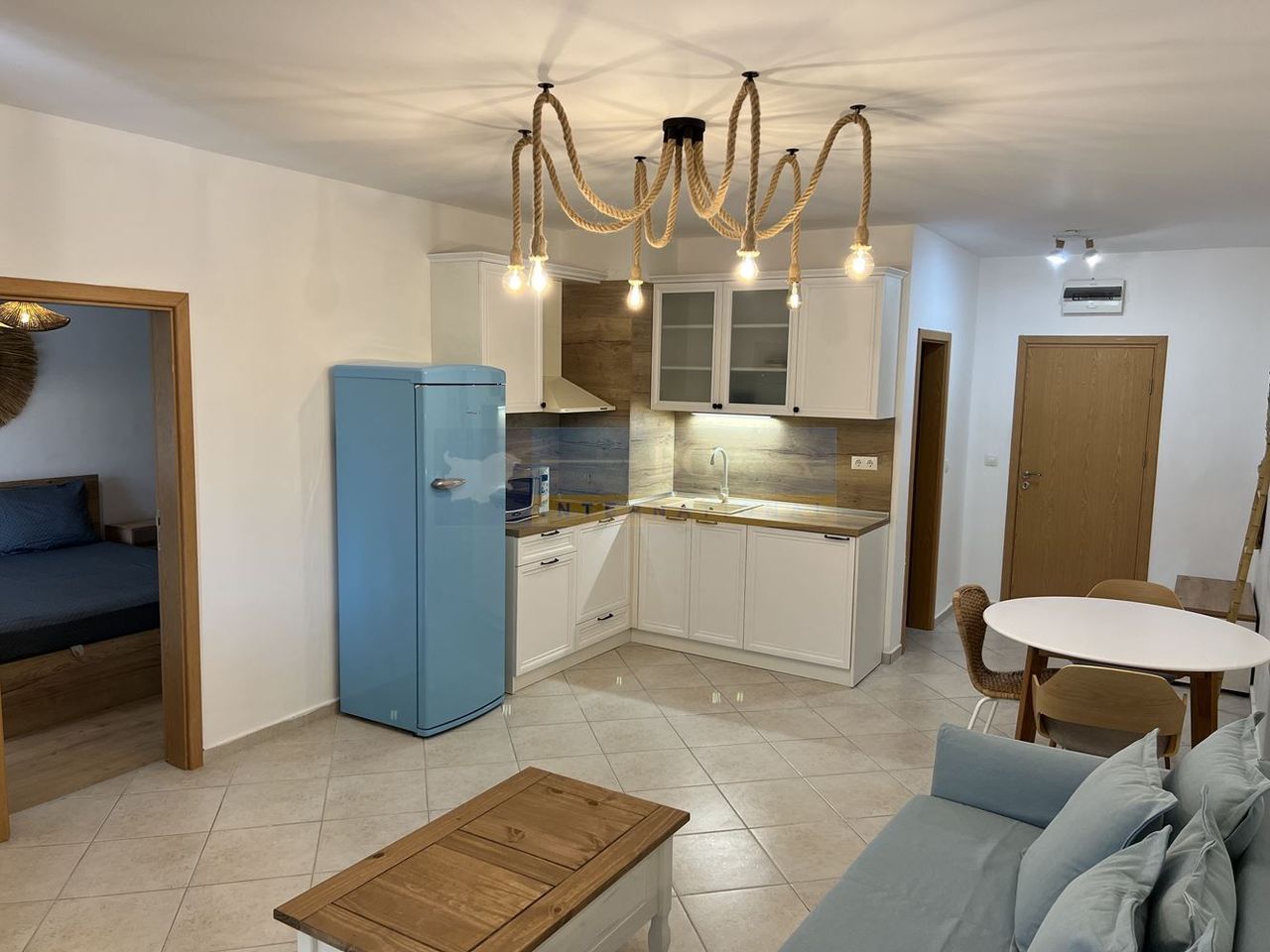Дава се под наем Двустаен апартамент в Созопол - 83 кв.м за 1600 € - Снимка #4