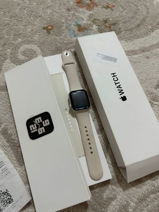Смарт-часы Apple Watch SE GPS Gen.2 2024 S/M 40 мм бежевый