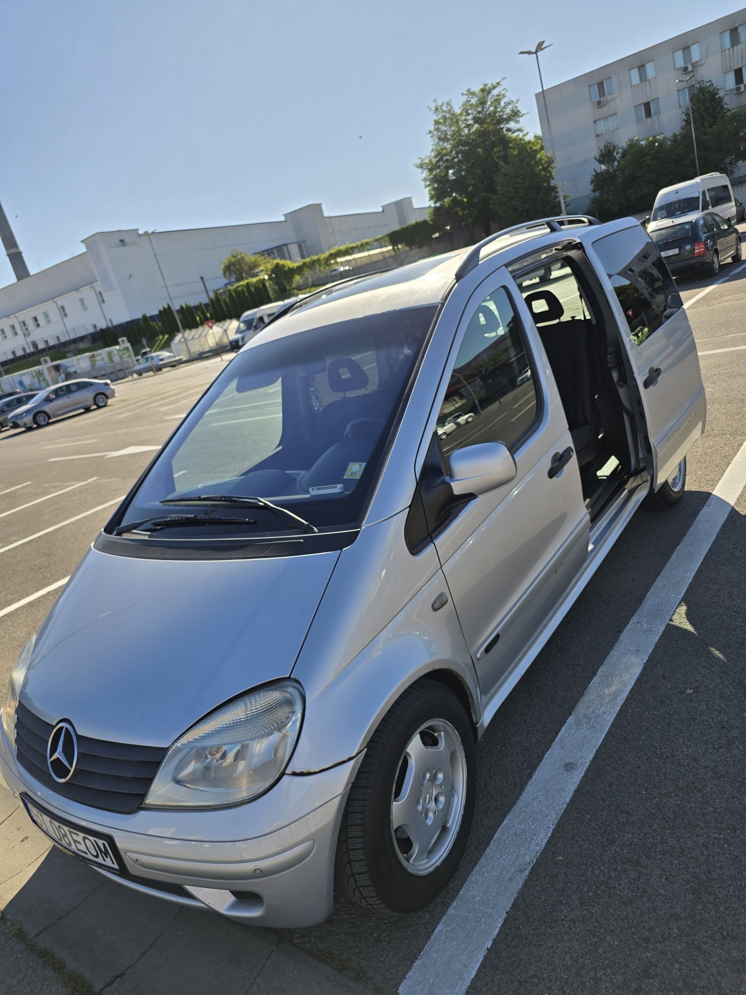 Mercedes-Benz Vaneo   1.7