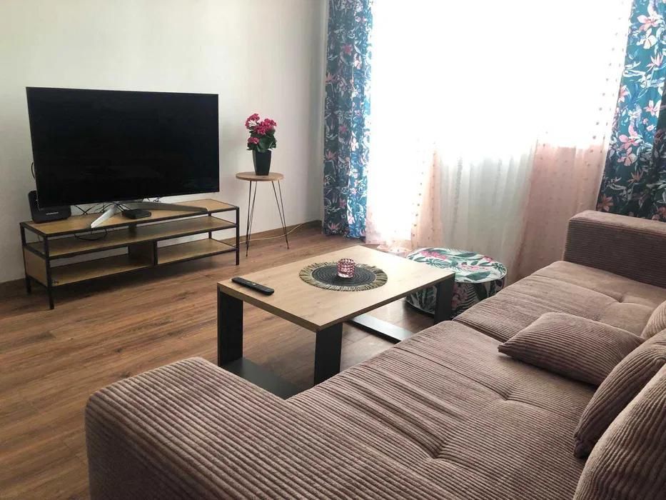 Дава се под наем Двустаен апартамент в Варна, Спортна зала - 60 кв.м за 450 € - Снимка #2