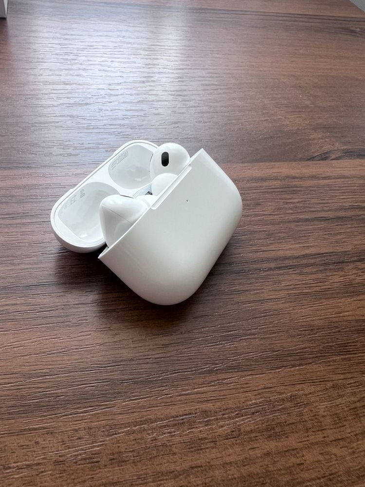 Airpods Pro (2nd generation), 20W Power Adapter