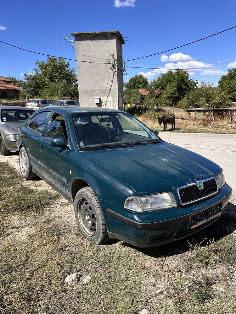 Škoda Octavia 2.0 бензин – на части
