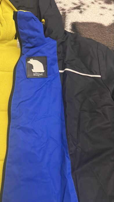 Продам куртку зимнею на мпльчика