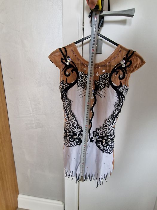 Трико за художествена гимнастика