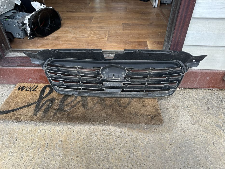 Решетка предна броня за Субару Легаси Аутбег!