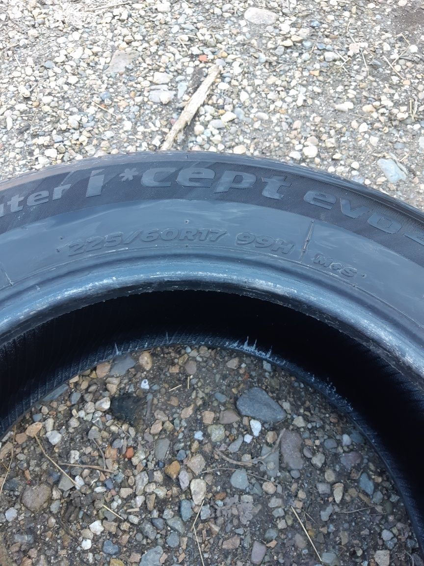 Vând 4 anvelope Hankook  225-60-r17 iarnă