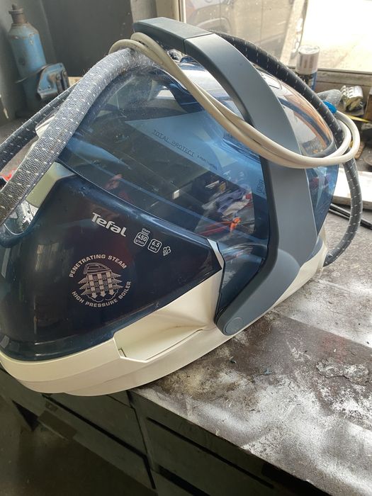 Statie de calcat Tefal