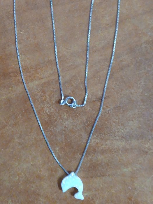 Сребърен синджир със седеф