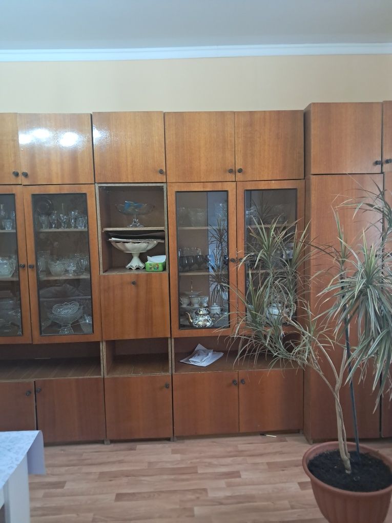 Продам стенку для гостиной