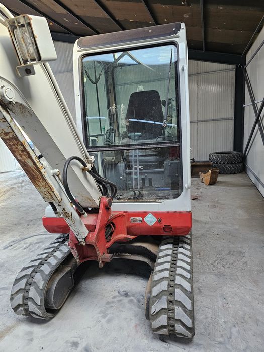 Miniexcavator Tacheuchi de 2,8 tone adus recent