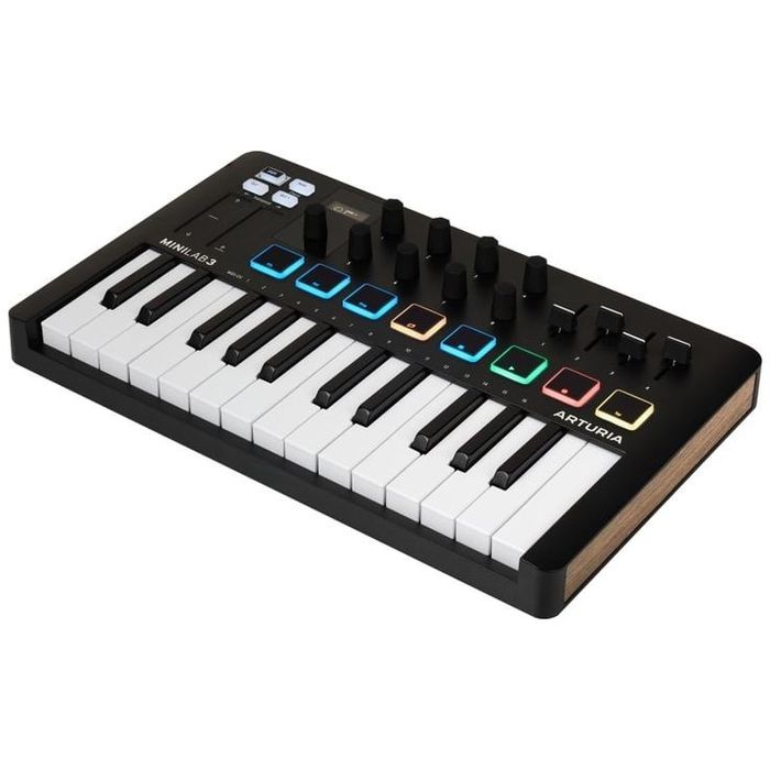 Продаю Arturia MiniLab 3 Black (без коробки)