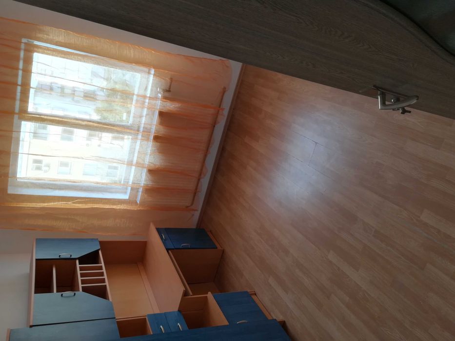 de vanzare apartament 3 camere decomandat,et 4,Aradul Nou