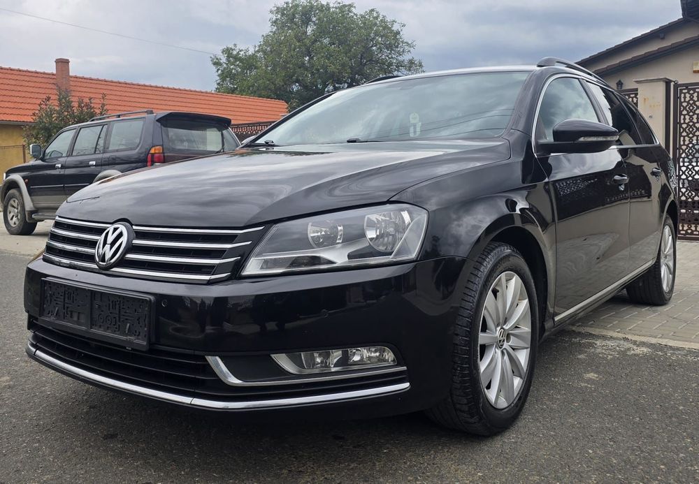 Volkswagen Passat Vw Passat B7 / 2.0TDI / EURO 5 / Senzori / Clima / Incalzire in scaune