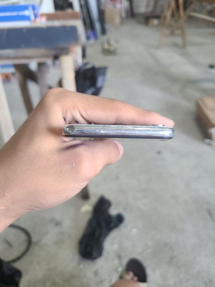 Iphone X В хорошим состаяние