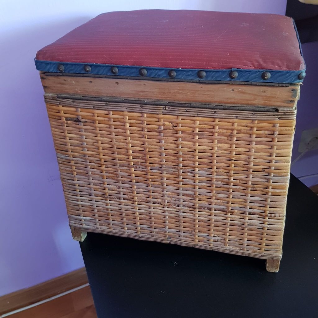 lada,cutie,scaun pescar vintage.