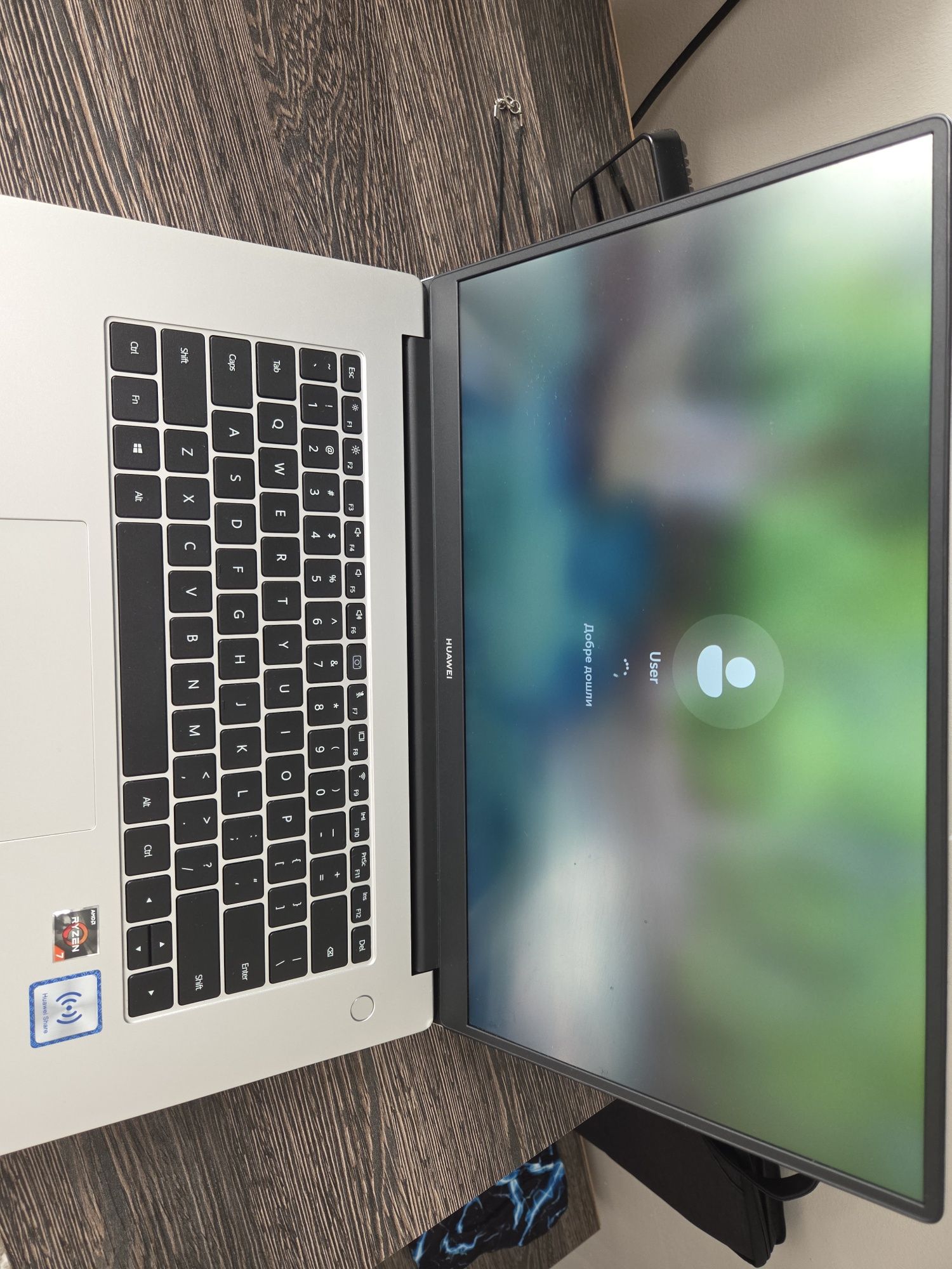 Huawei mate book d15 ryzen7