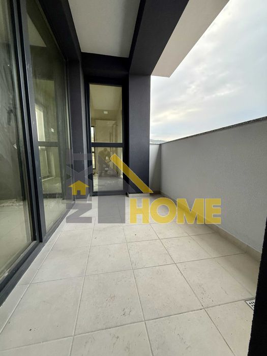 Просторен тристаен апартамент в нова сграда с ГАРАЖ