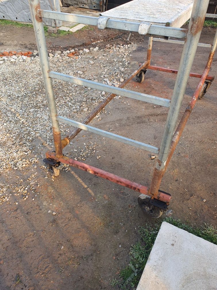 Schela metalica italiana 10lei/mp schela mobila cu roti scule construc