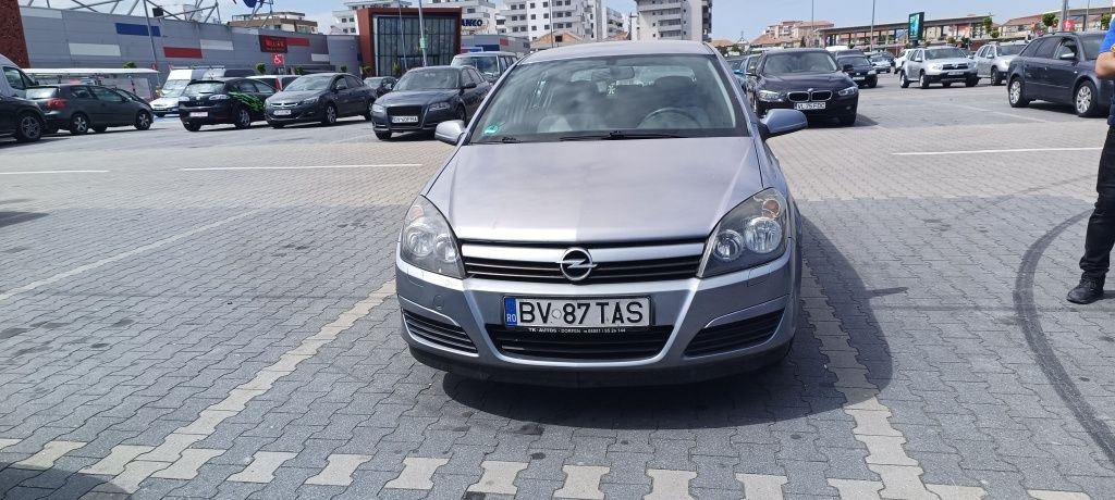 Opel Astra H in stare perfecta de funcționare